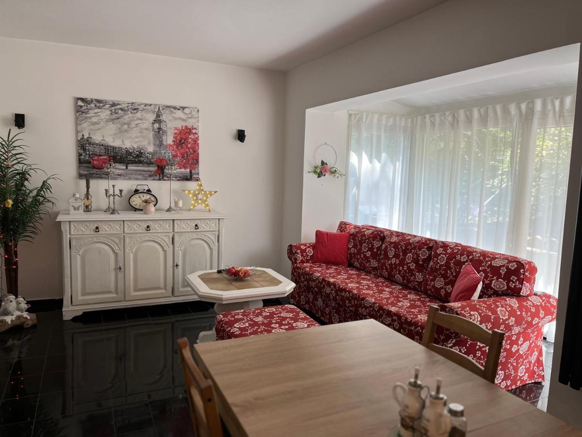 Exklusive Ferienwohnung Mit 3 Schlafzimmern Und 2 Baedern! อัลเทอเนา ภายนอก รูปภาพ